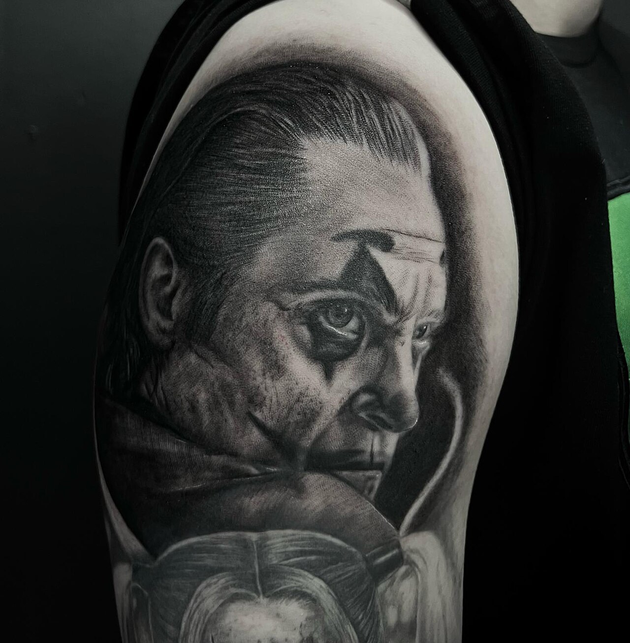 Shoulder